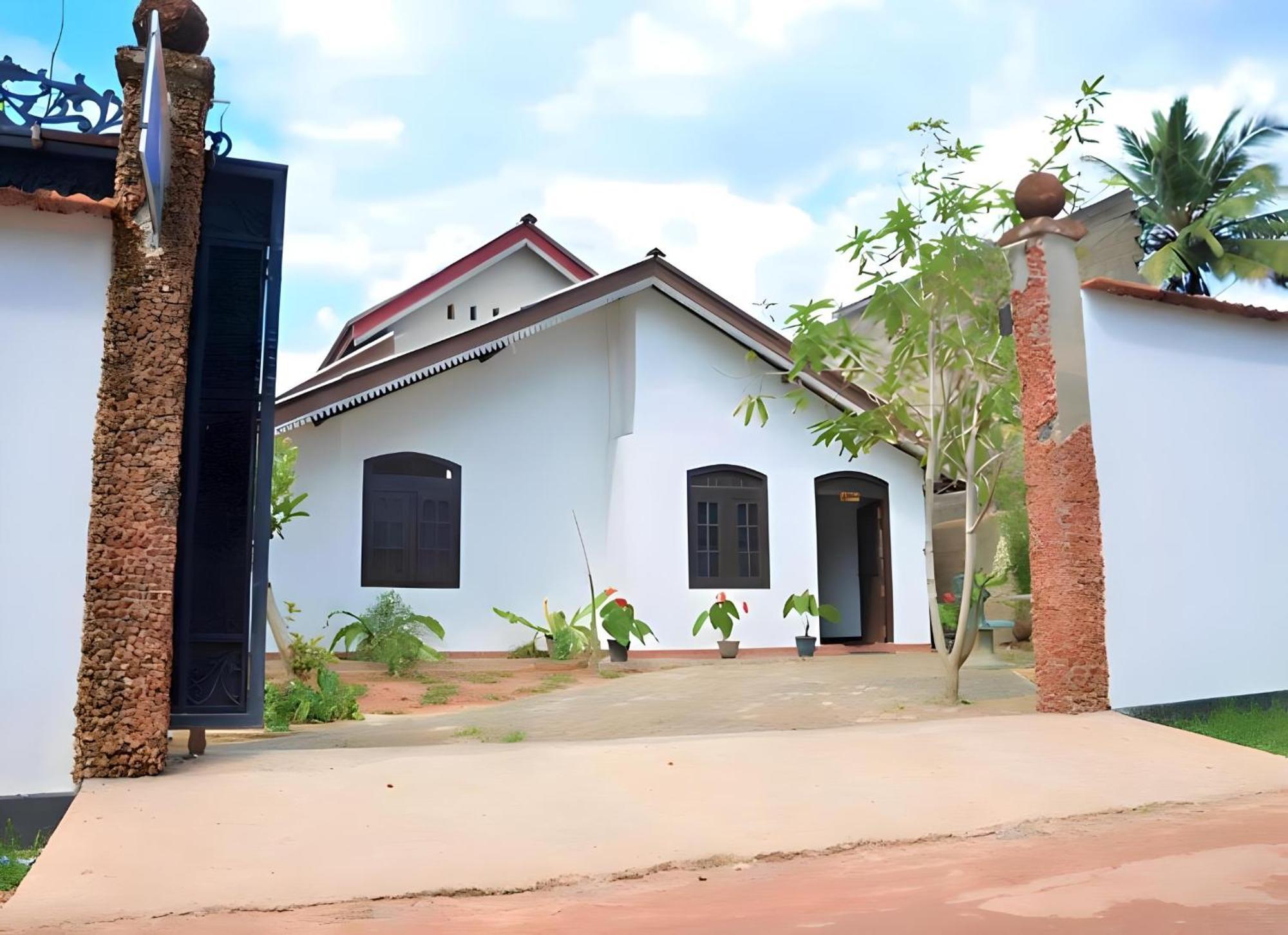 Traveller'S Hostel Hikkaduwa Zewnętrze zdjęcie